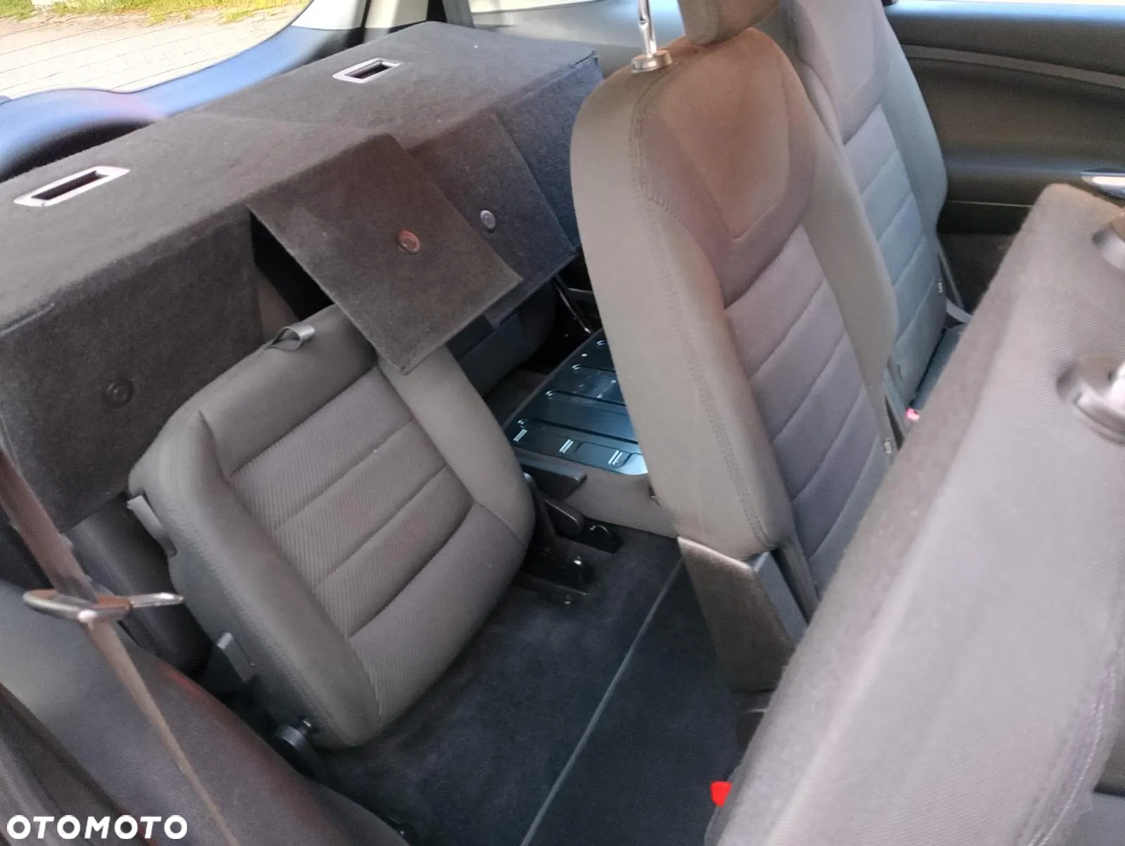 Ford S-Max 2.0 TDCi DPF Ambiente - 24