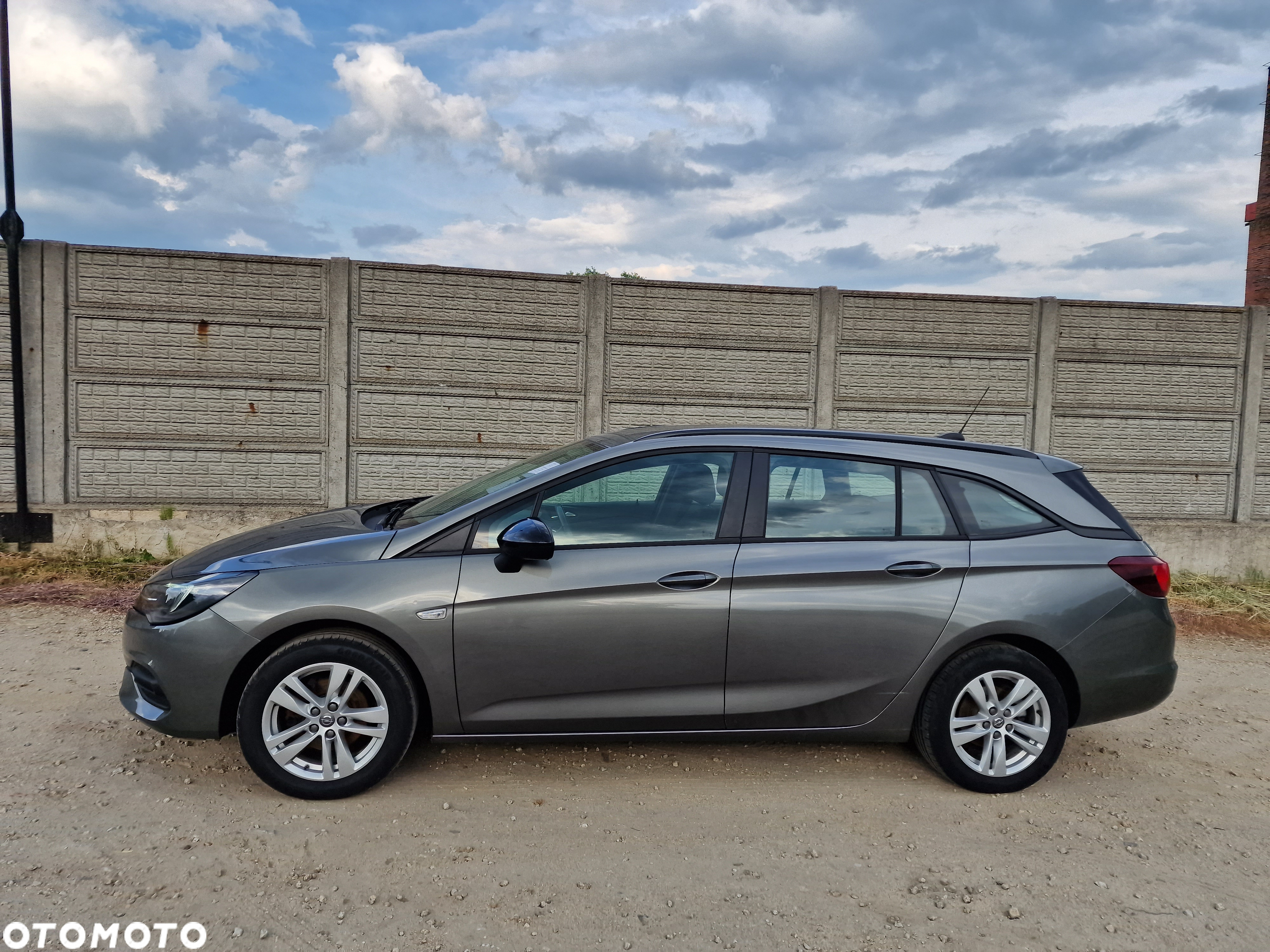 Opel Astra Sports Tourer 1.2 Turbo - 31