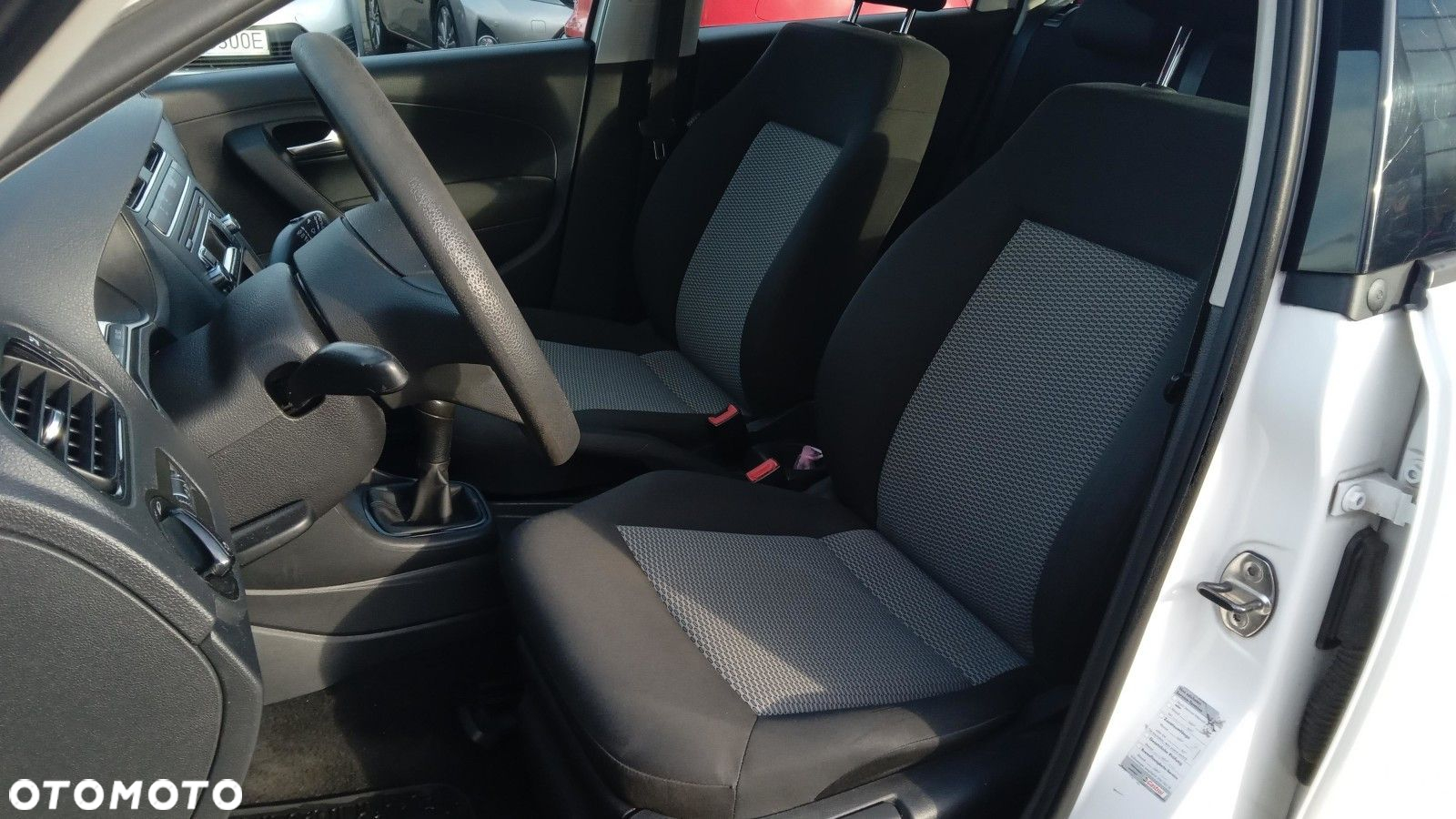 Volkswagen Polo - 14