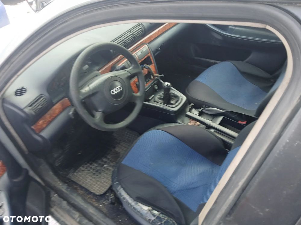 audi a4 b5 fotel kanapa deska kokpit podsufitka boczek podłokietnik licznik panel szyb stacyjka - 2
