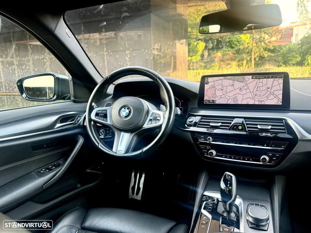 BMW 520 e Pack M - 22
