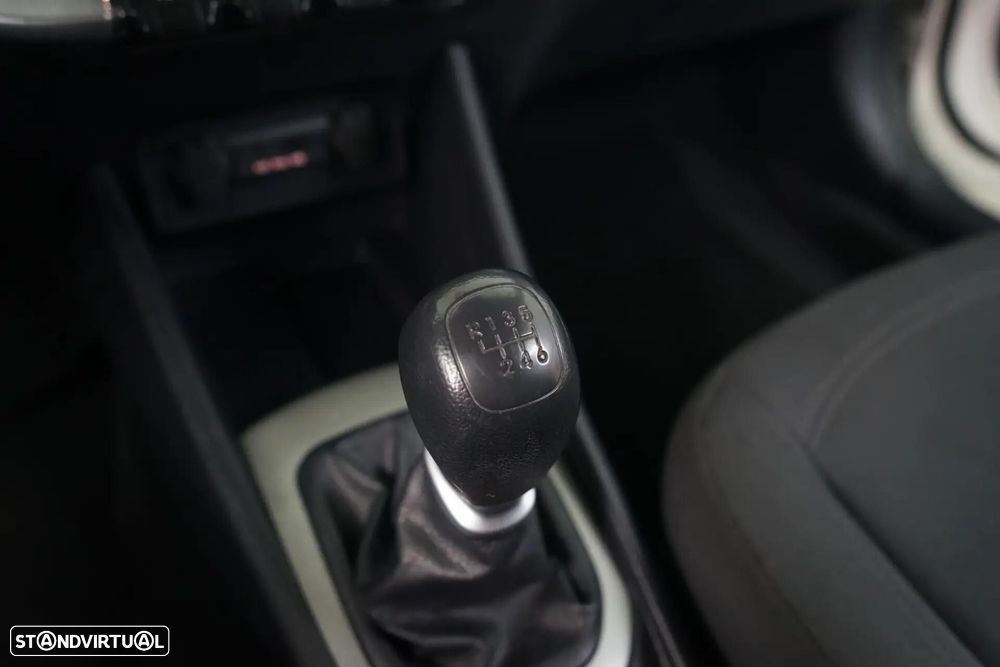 Kia Rio 1.1 CRDi LX - 25