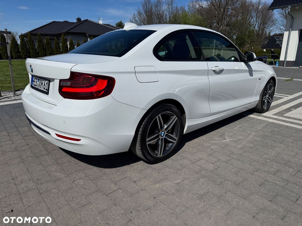 BMW Seria 2 218d Sport Line - 12