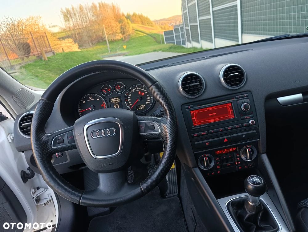 Audi A3 Sportback 2.0 TDI Attraction - 28