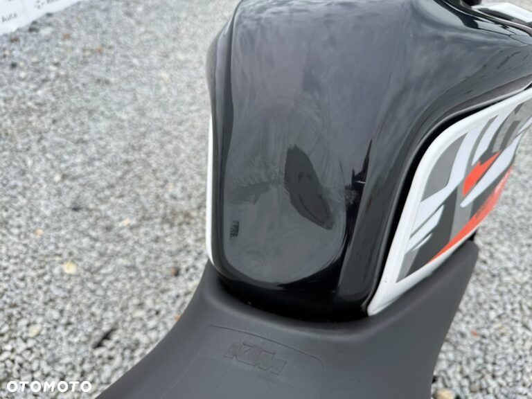 KTM Duke 125 - 11