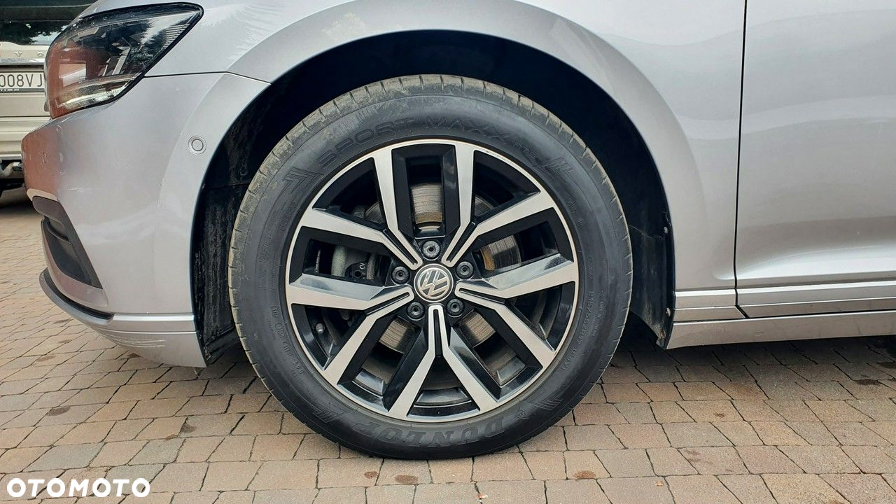 Volkswagen Passat 2.0 TSI Business DSG - 39