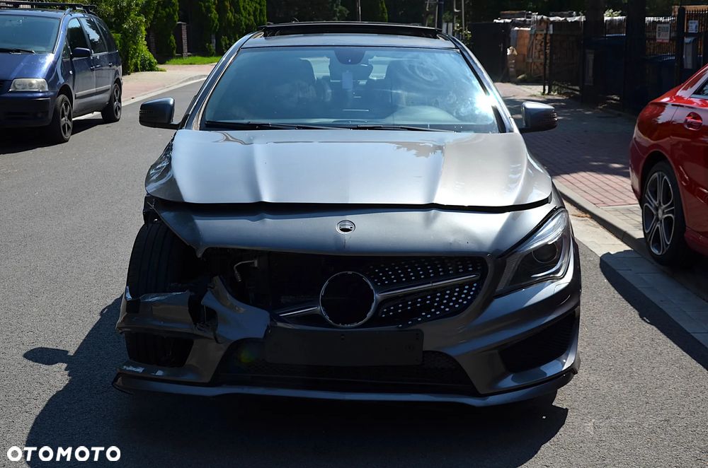 Mercedes-Benz CLA 200 CDI AMG Line - 22