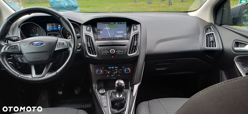 Ford Focus - 8