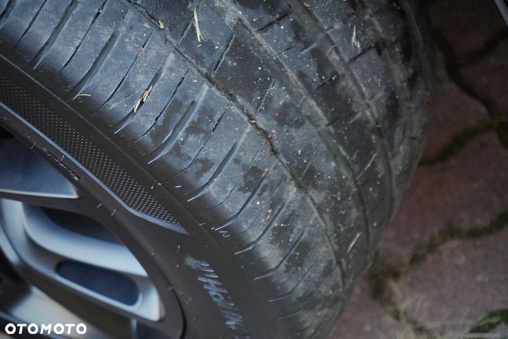 Jeep Grand Cherokee SRT Night - 18