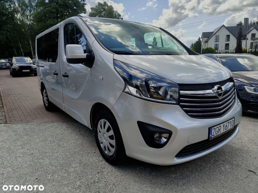 Opel Vivaro - 1