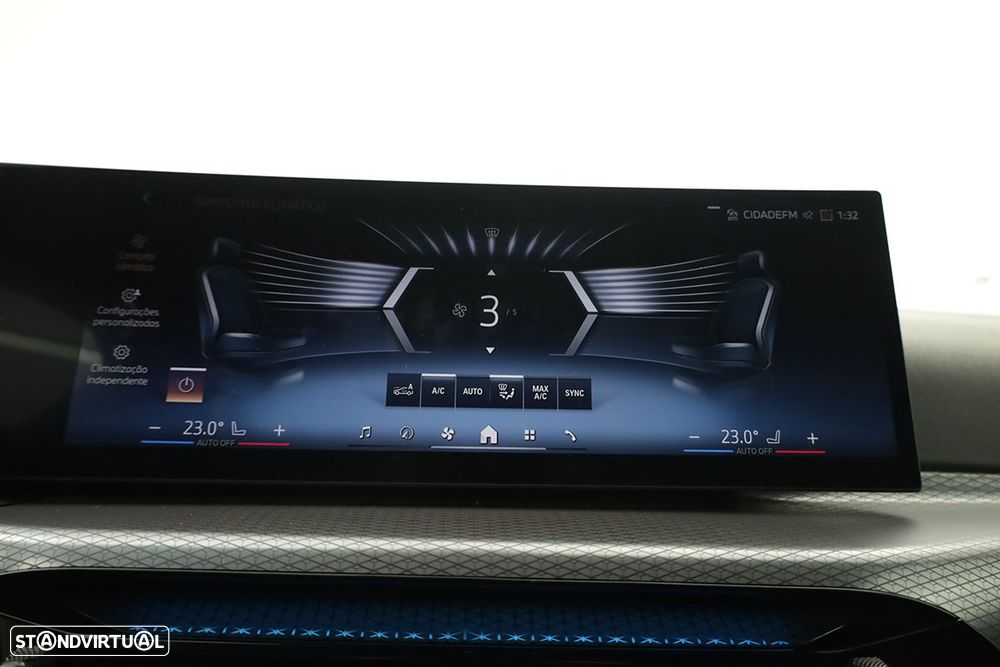 BMW 330 e Edição Desportiva M Auto - 13