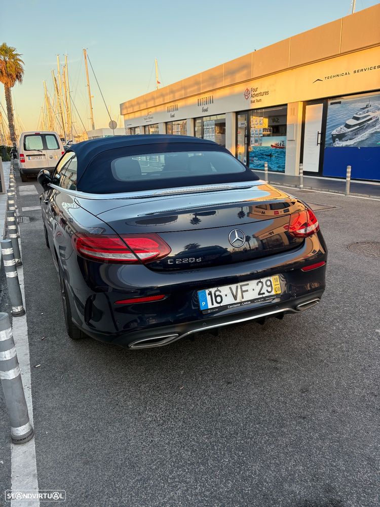 Mercedes-Benz 220 - 2