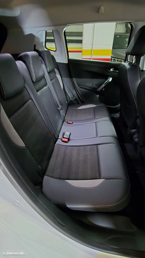 Peugeot 2008 1.2 PureTech Allure - 7