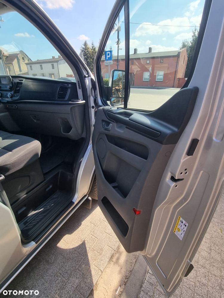 Ford Transit Custom 290 L2H1 Limited - 14