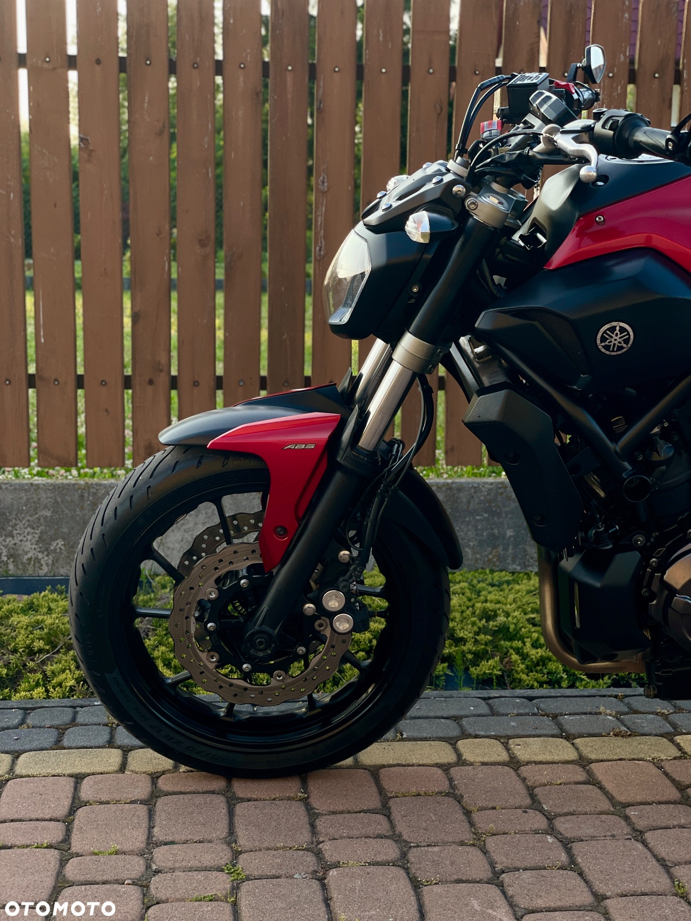 Yamaha MT - 17