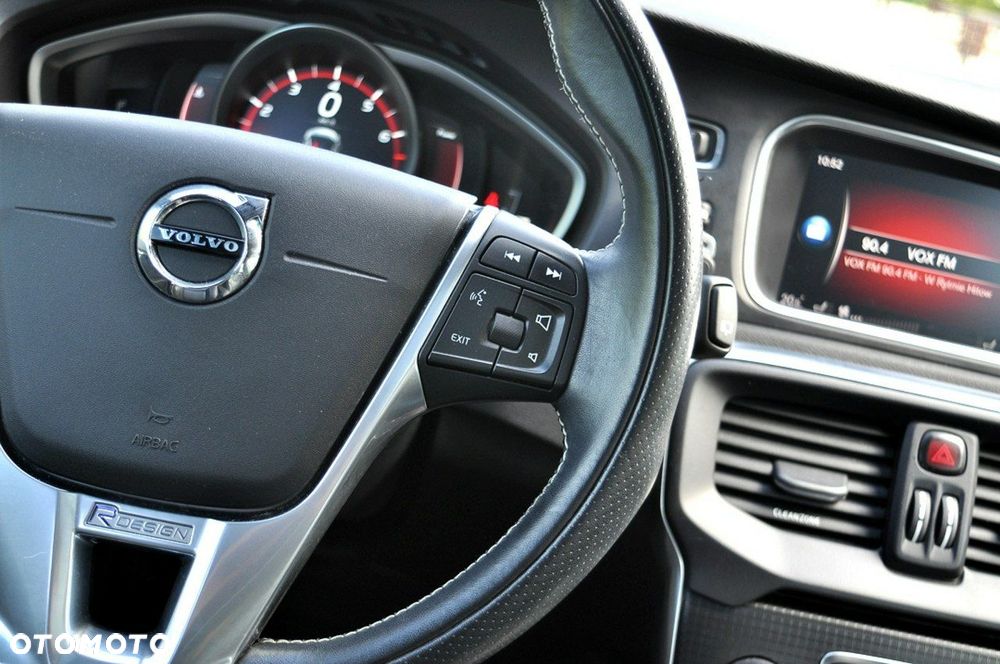 Volvo V40 T2 Summum - 19