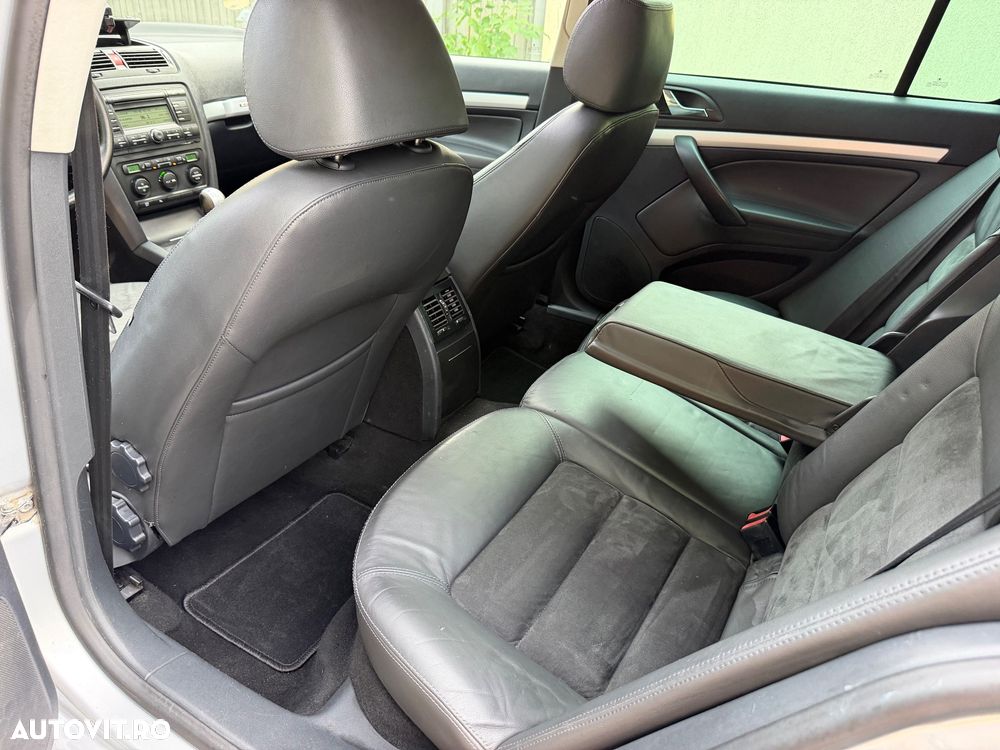 Skoda Octavia 2.0 TDI Elegance 4x4 - 12