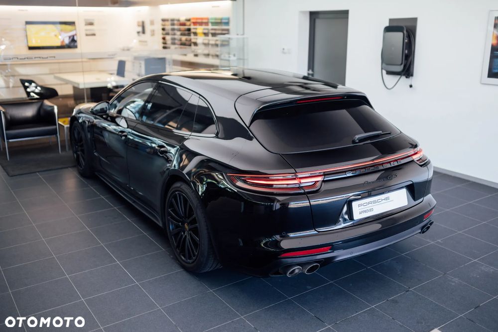 Porsche Panamera GTS GPF - 11