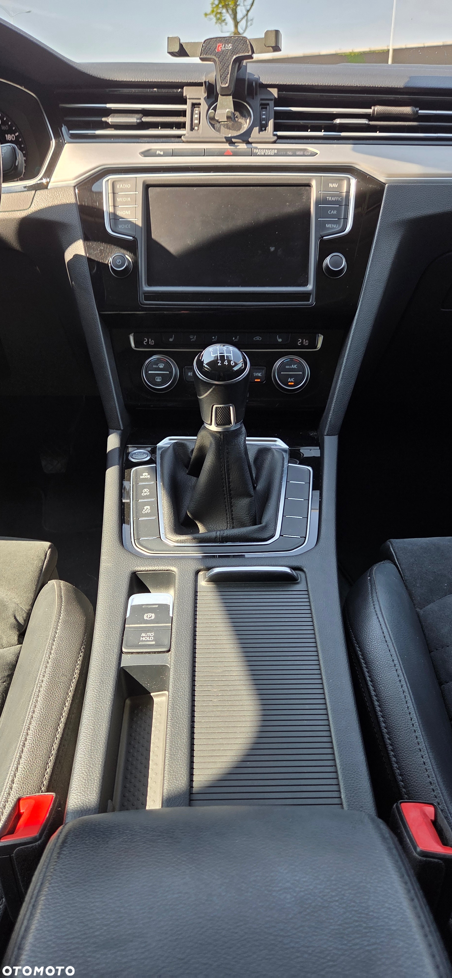 Volkswagen Passat 1.8 TSI BMT Highline - 22