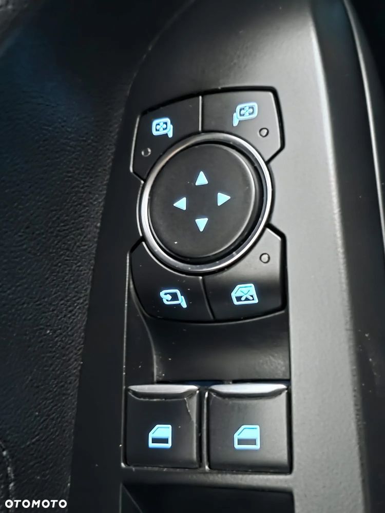 Ford Focus Turnier 1.5 EcoBlue Start-Stopp-System TITANIUM - 27