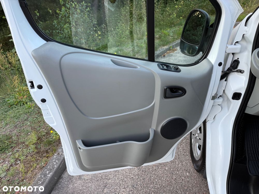 Renault Trafic - 15