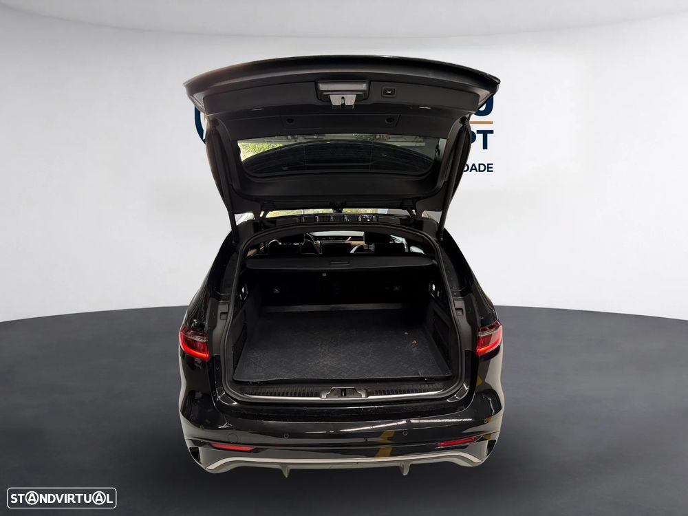 Jaguar XF 2.0 D200 R-Dynamic S AWD Aut. — fotografia 40