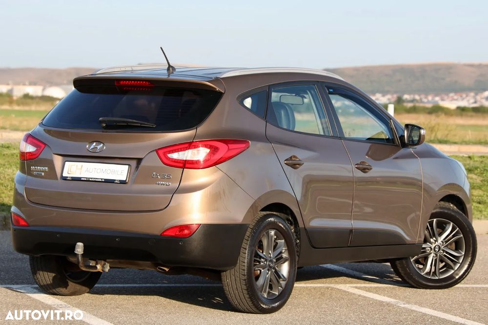 Hyundai ix35 2.0 CRDI 4WD Trend - 6