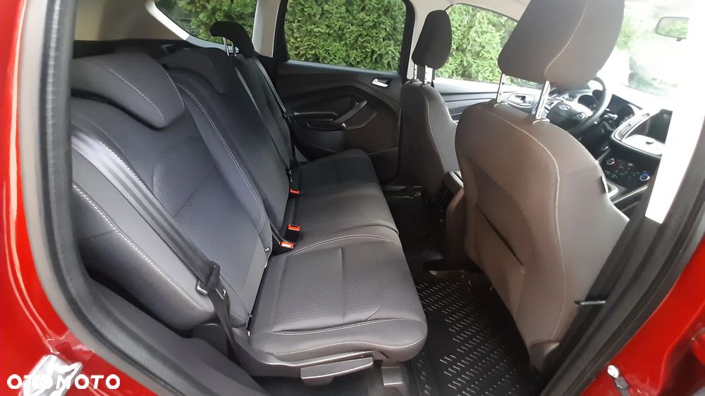 Ford Kuga 2.0 TDCi 4x2 Titanium - 35