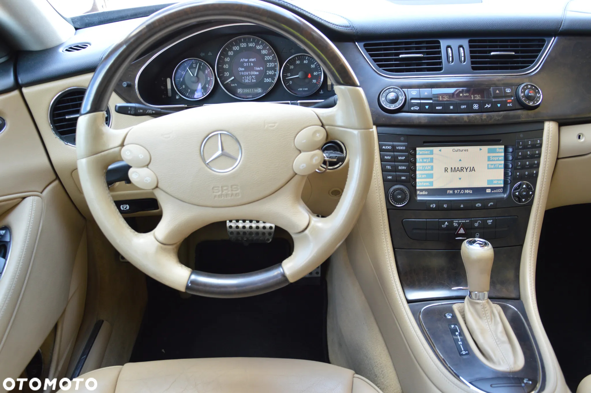 Mercedes-Benz CLS 350 - 24