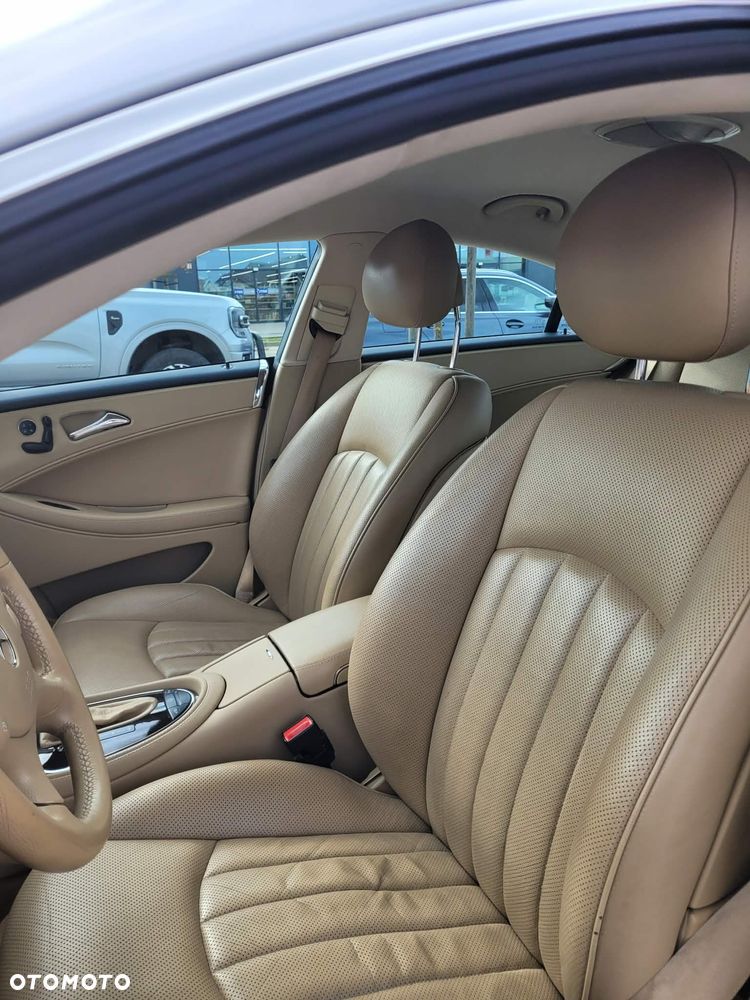 Mercedes-Benz CLS - 14