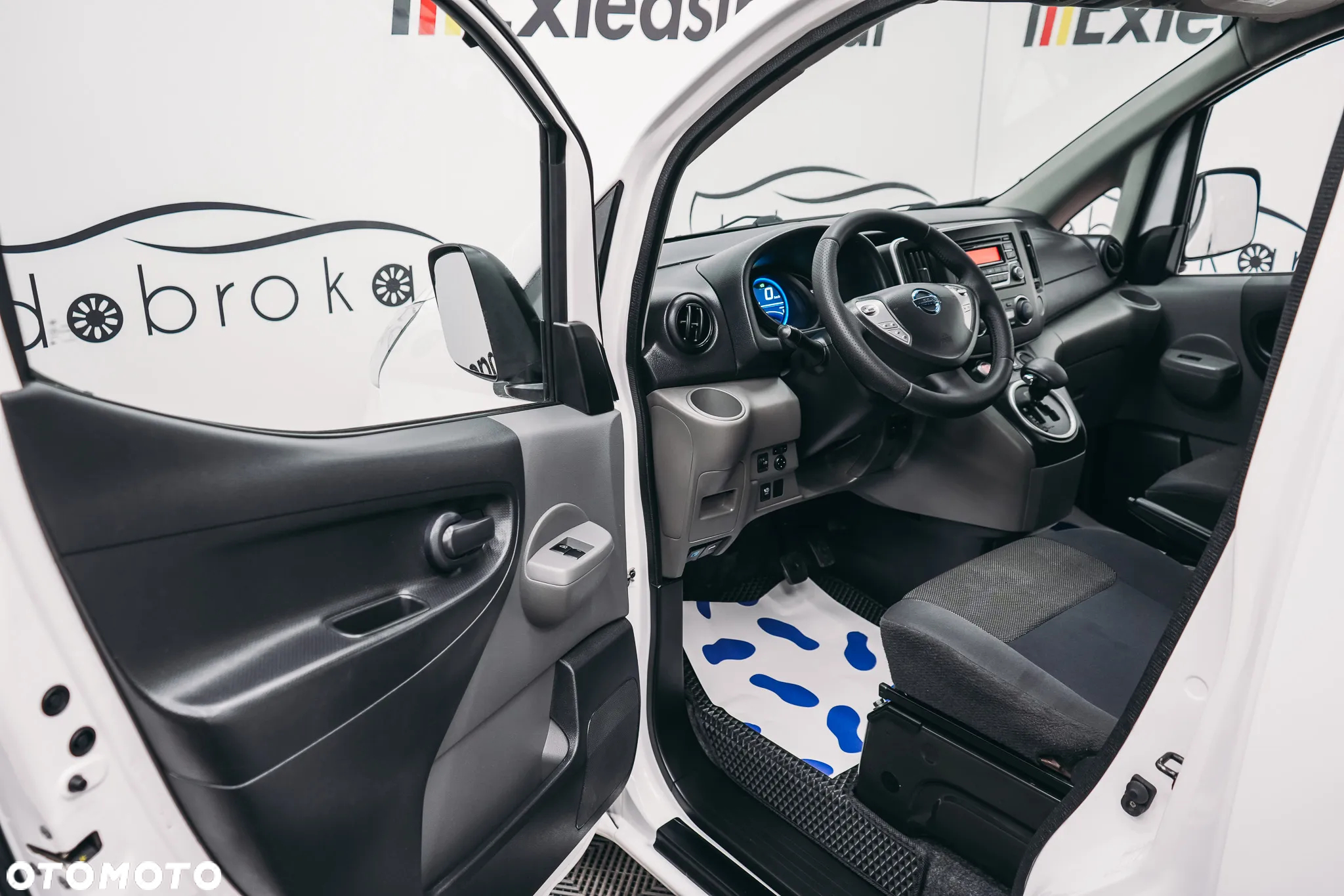 Nissan e-NV200 - 14
