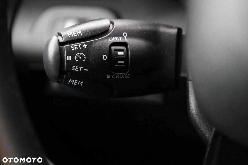 Toyota Proace City Verso 1.5 D-4D Family - 32