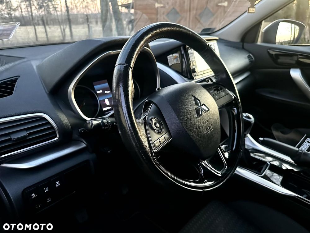 Mitsubishi Eclipse Cross - 9