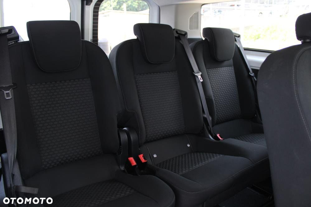 Ford Transit Custom - 13