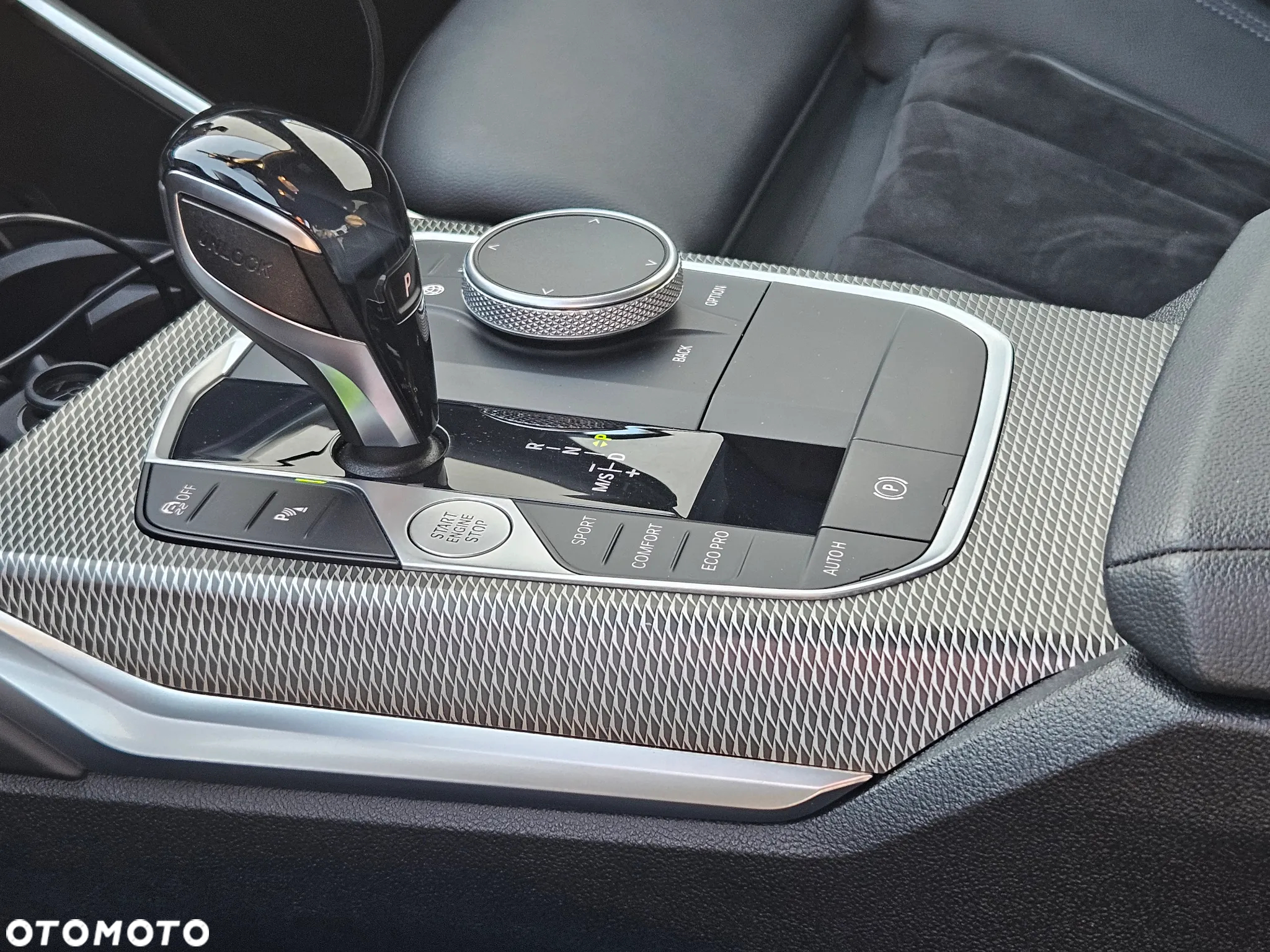 BMW Seria 3 318d M Sport - 17