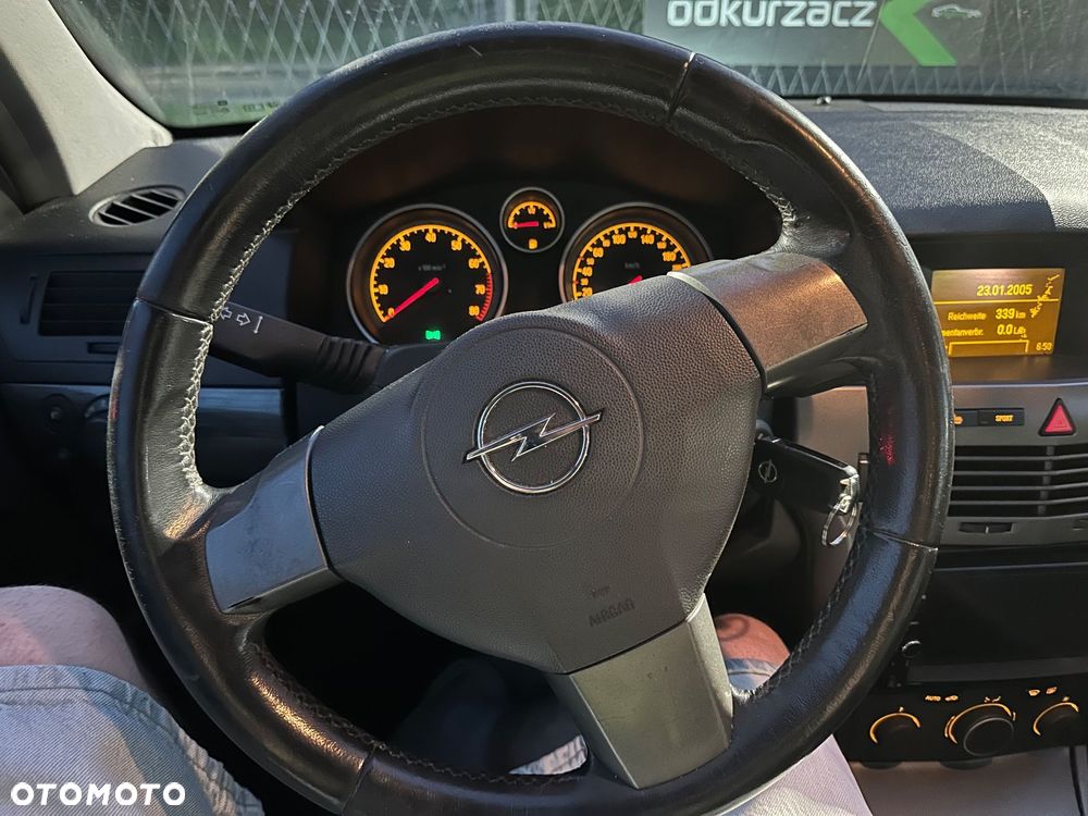 Opel Astra 2.0 T Sport - 14