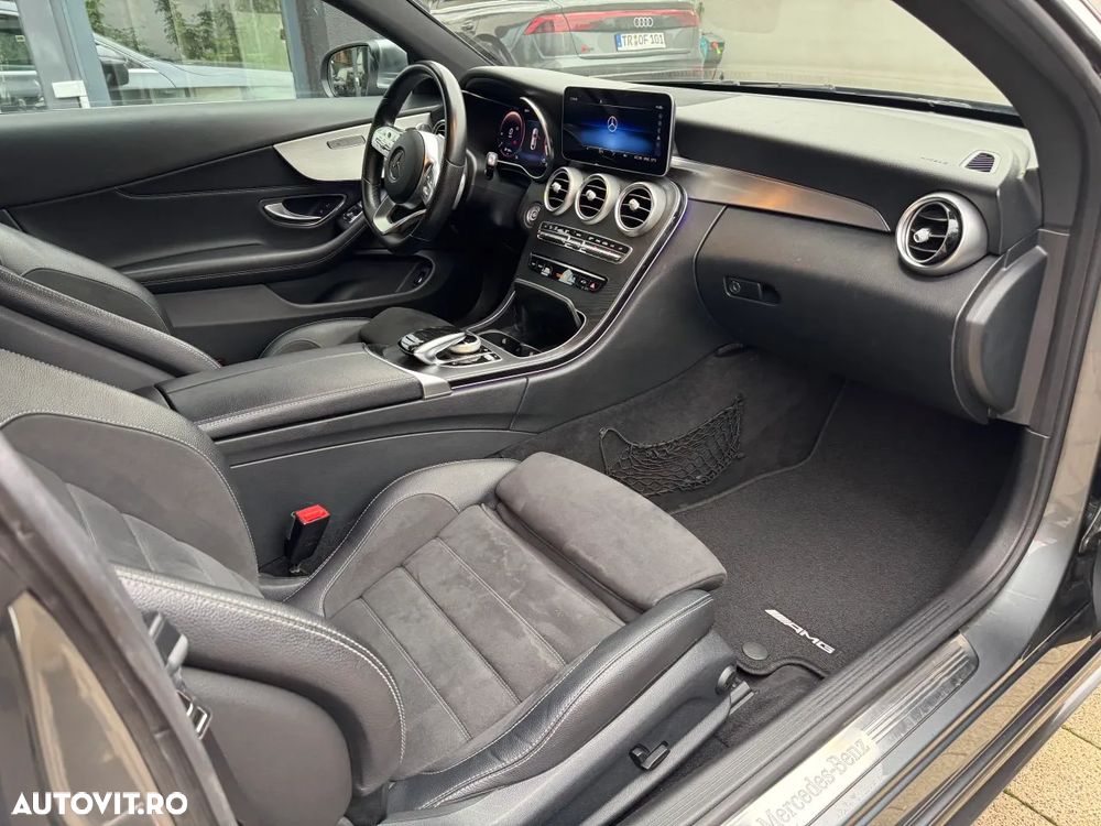 Mercedes-Benz C 300 Coupe 4Matic 9G-TRONIC - 9