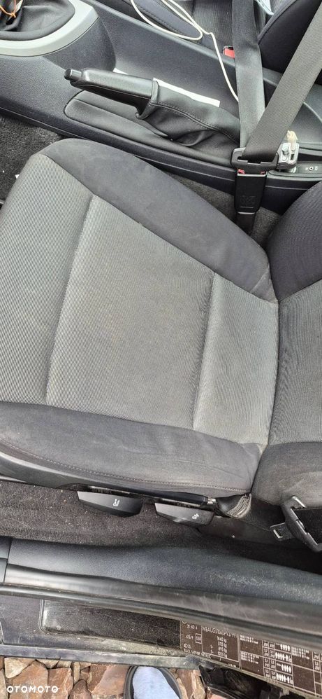 BMW Seria 1 120d - 8