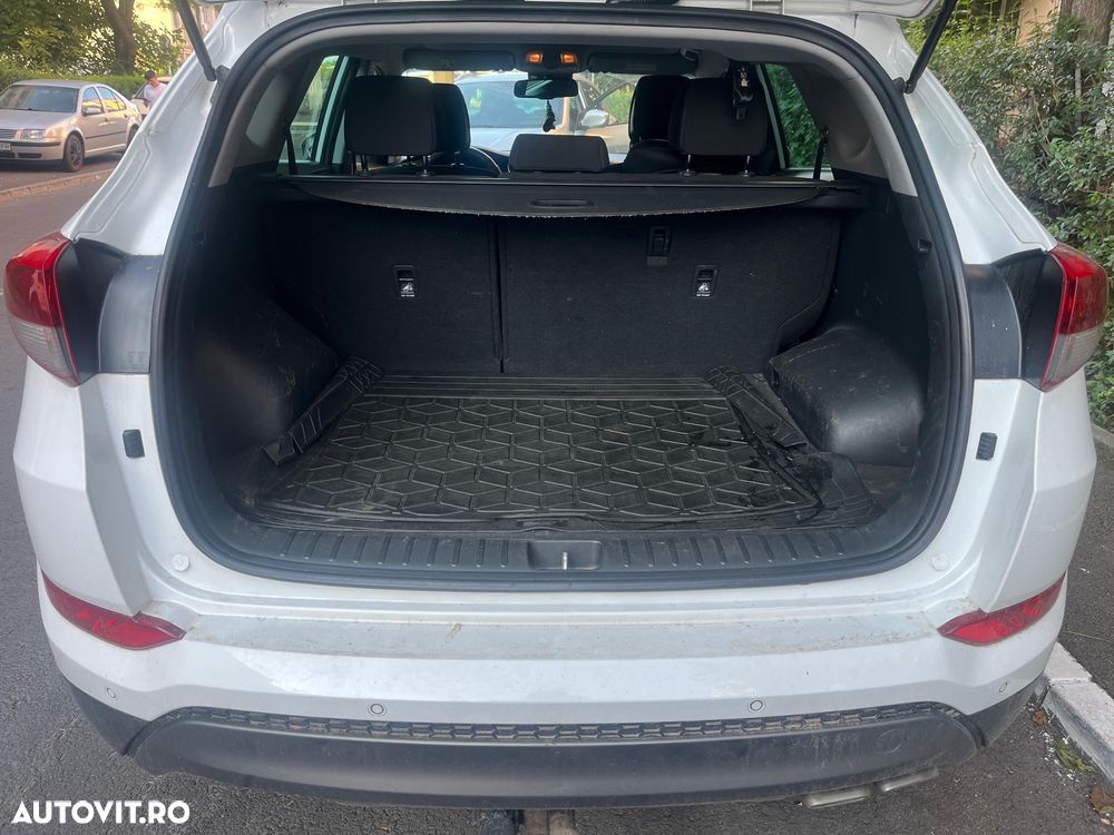 Hyundai Tucson 2.0 CRDI 2WD Style - 13