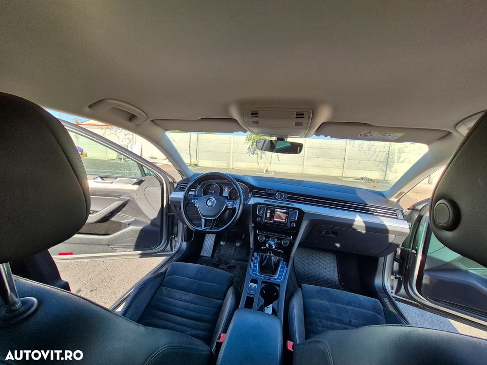 Volkswagen Passat Variant 2.0 TDI Highline - 10
