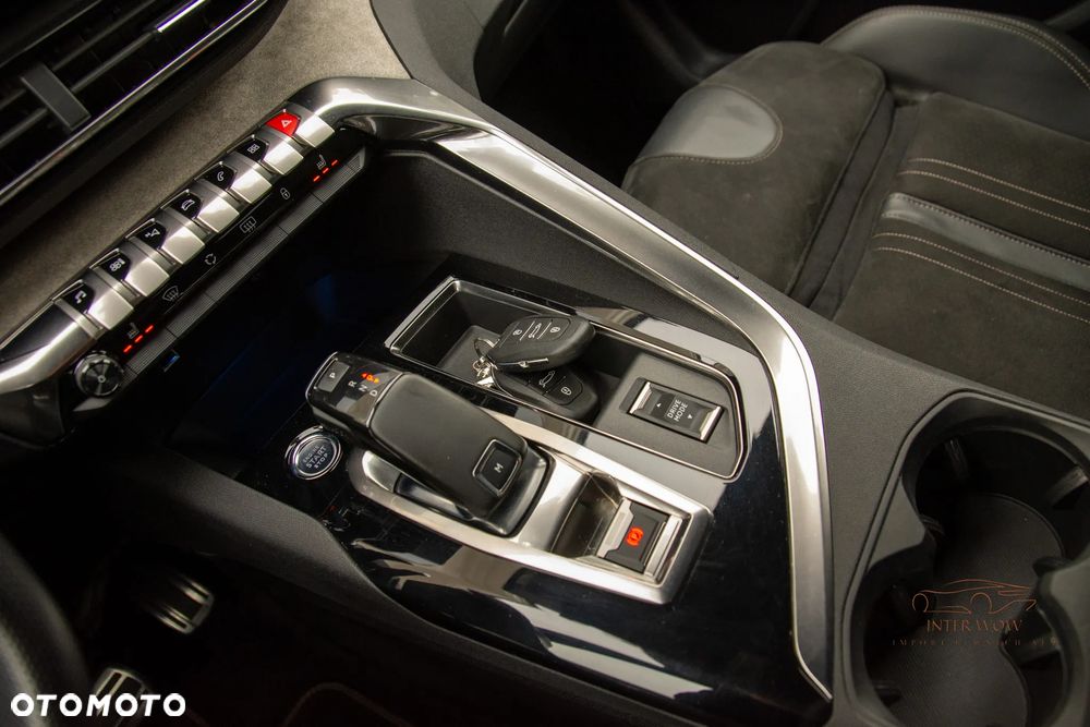 Peugeot 5008 1.6 PureTech GT Pack S&S EAT8 - 19