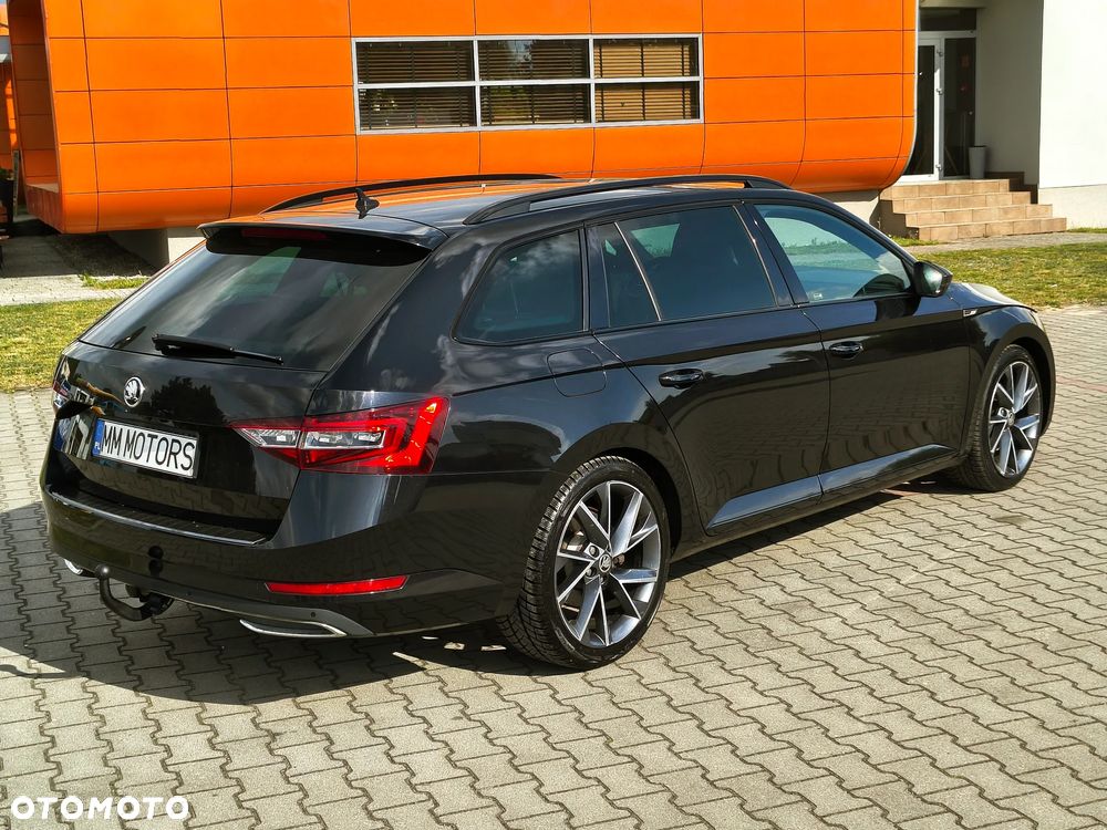 Skoda Superb 2.0 TDI DSG Sportline - 9
