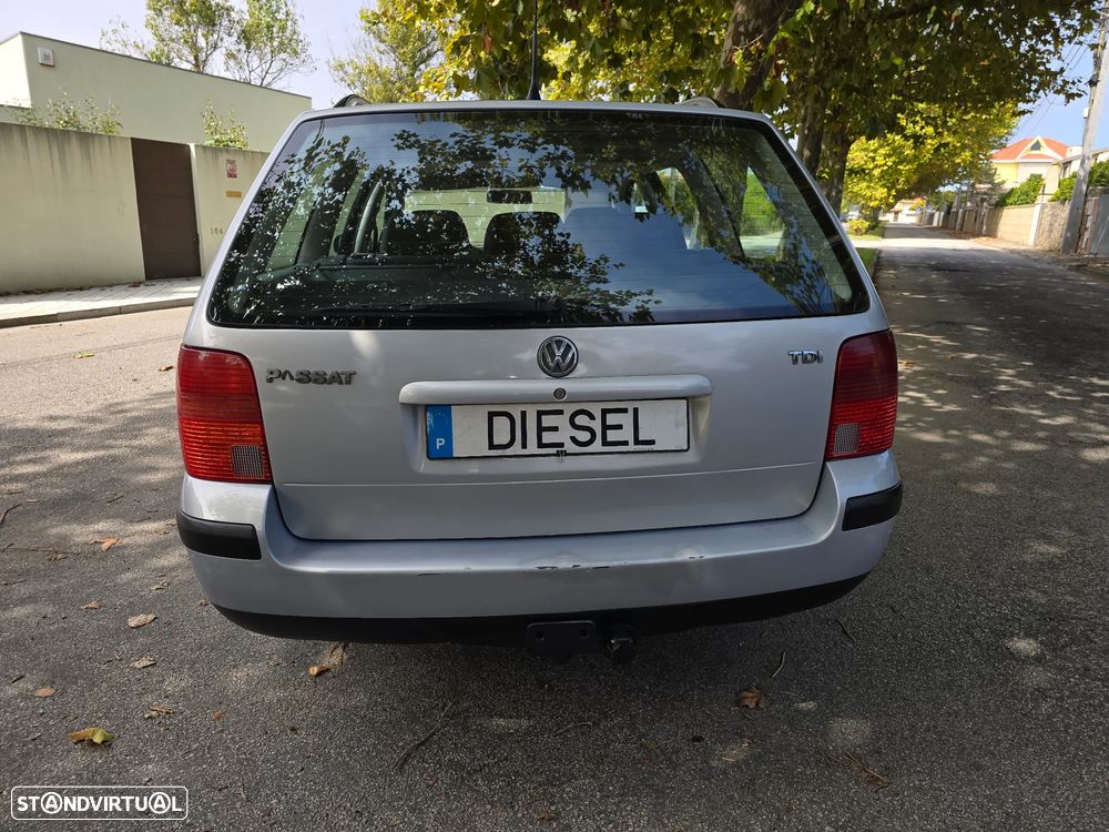 VW Passat Variant 1.9 TDi Confortline - 3