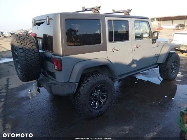 Jeep Wrangler 3.6 Unlim X - 4