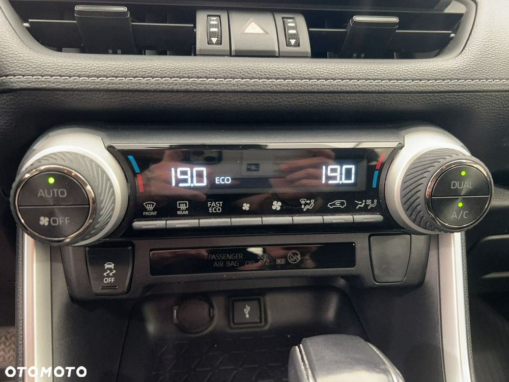 Toyota RAV4 - 21