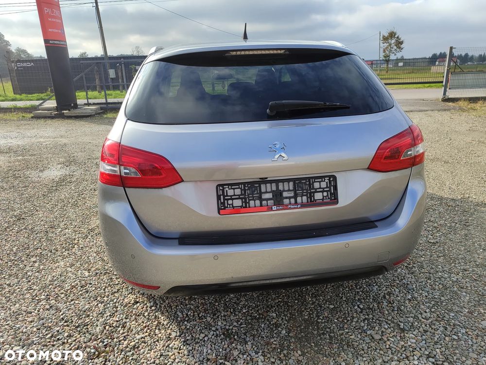 Peugeot 308 SW e-HDi 115 Stop & Start Allure - 4