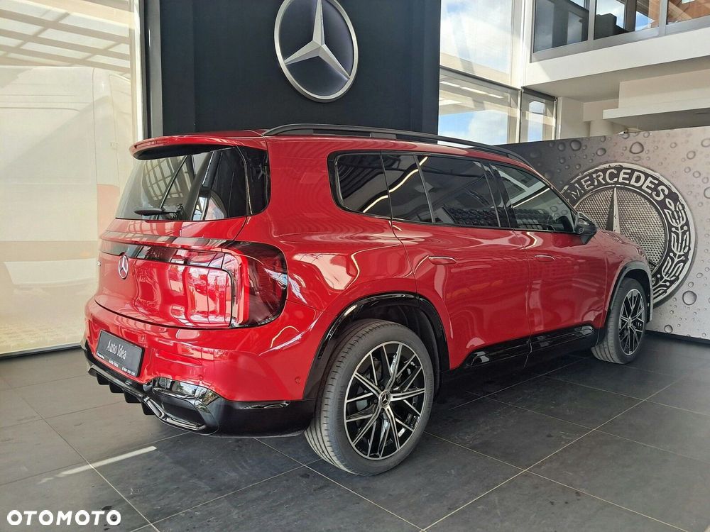 Mercedes-Benz GLB - 16