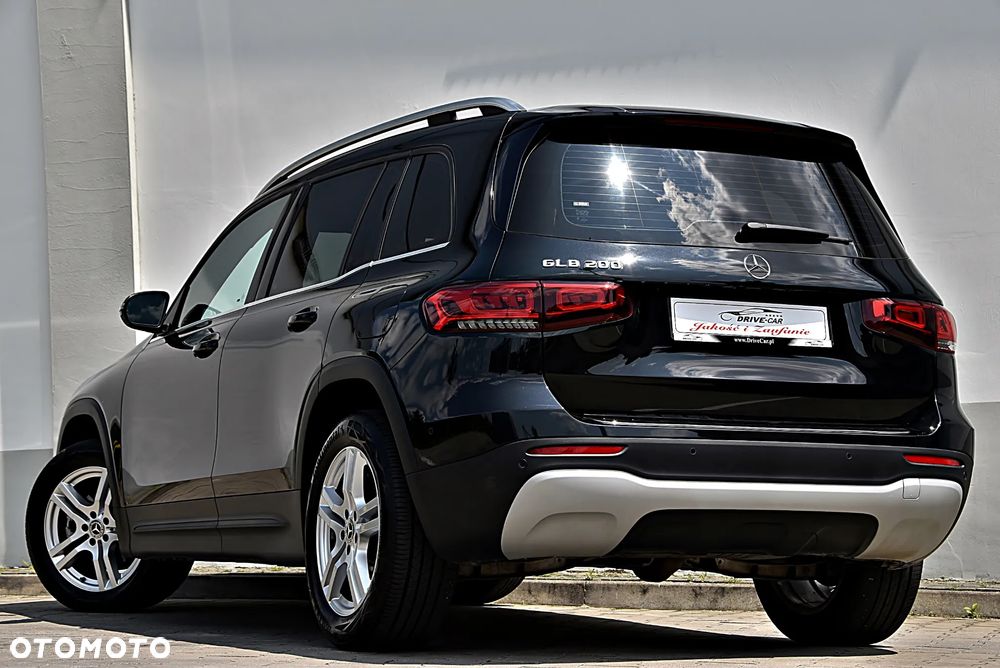 Mercedes-Benz GLB 200 7G-DCT - 4