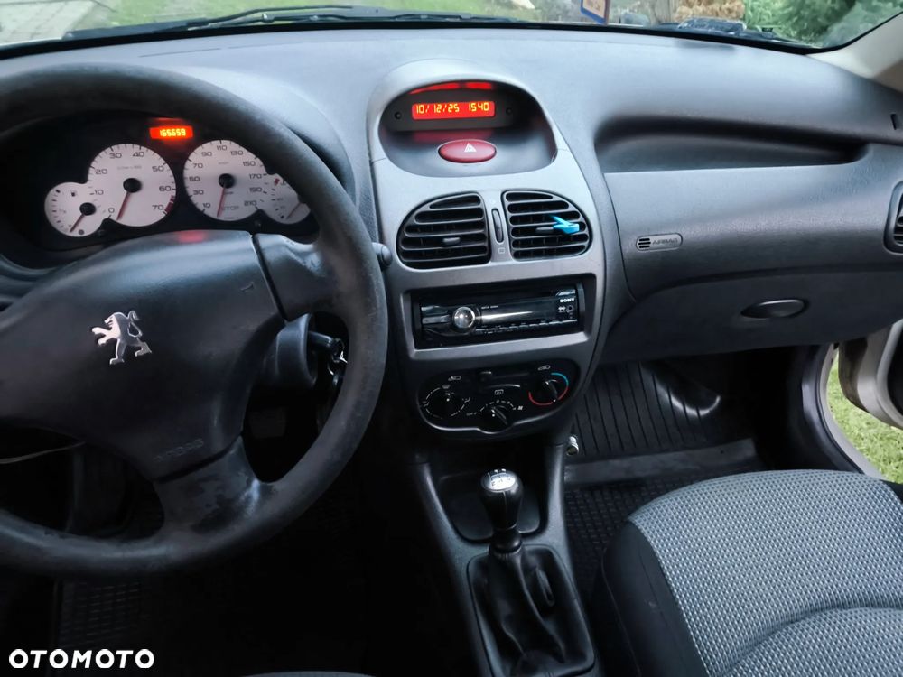Peugeot 206 1.1 Mistral - 11