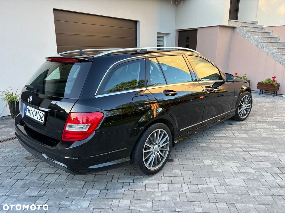 Mercedes-Benz Klasa C 220 CDI DPF (BlueEFFICIENCY) 7G-TRONIC Avantgarde - 3